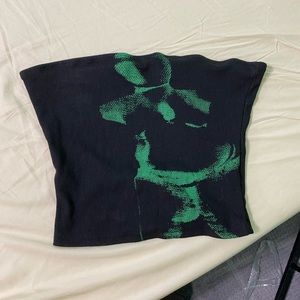 Black tube top with green image